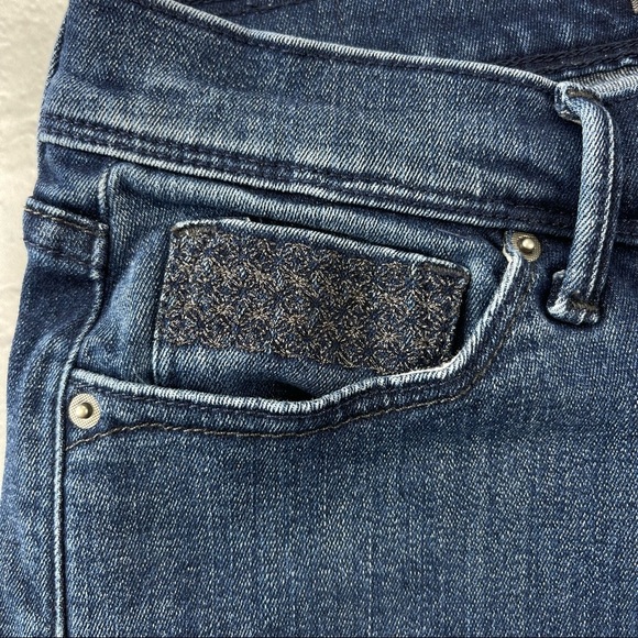 Levi's Women’s 512 Perfectly Slimming Straight Leg Jeans Medium Wash Sz 29 x 32 - Picture 8 of 13